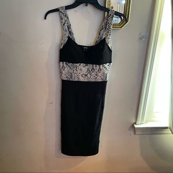XOXO Black Bodycon snakeskin dress - Picture 4 of 7